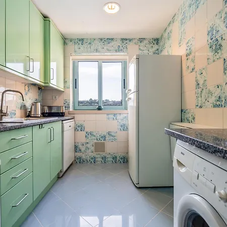 Marina 4b 1d By Rs Apartment