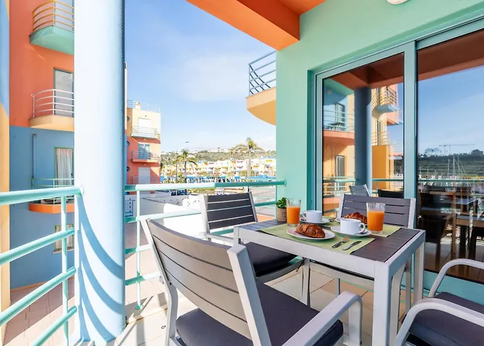 公寓 Marina 4b 1d By Rs